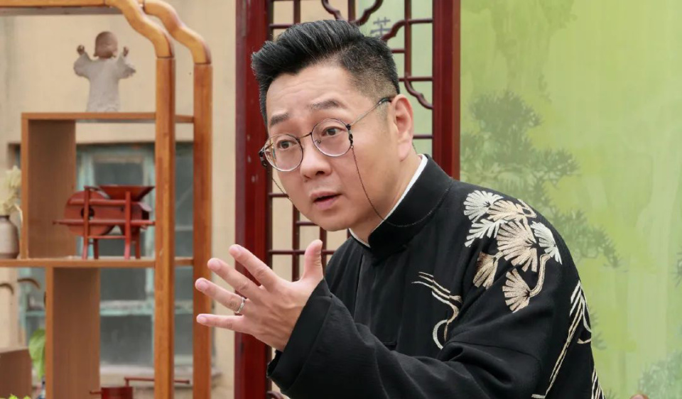 a:在我的第一部大银幕作品《启功》之后,我也在一些电影里面做过一些