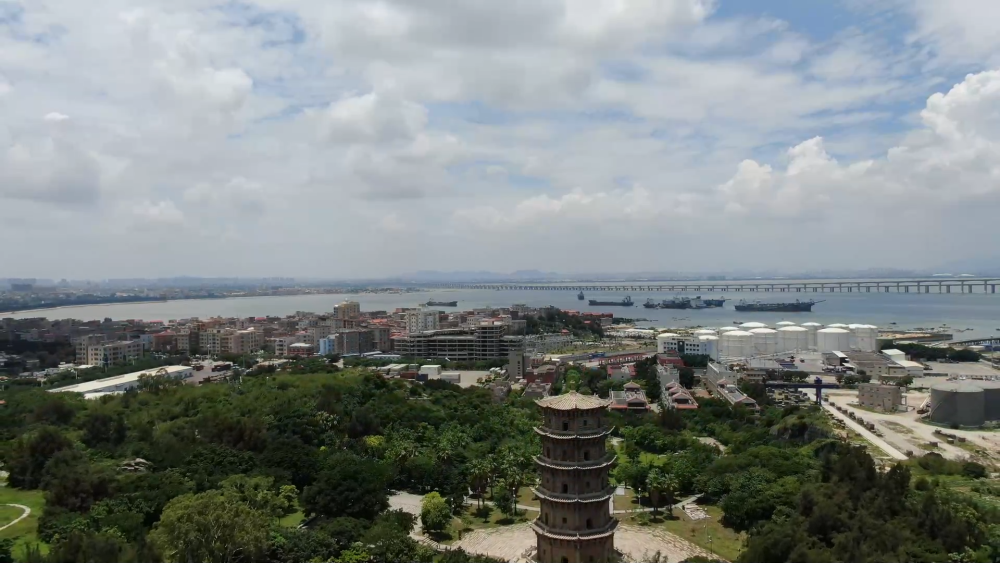 新华全媒 |福建石狮:六胜塔照亮"海丝之路"