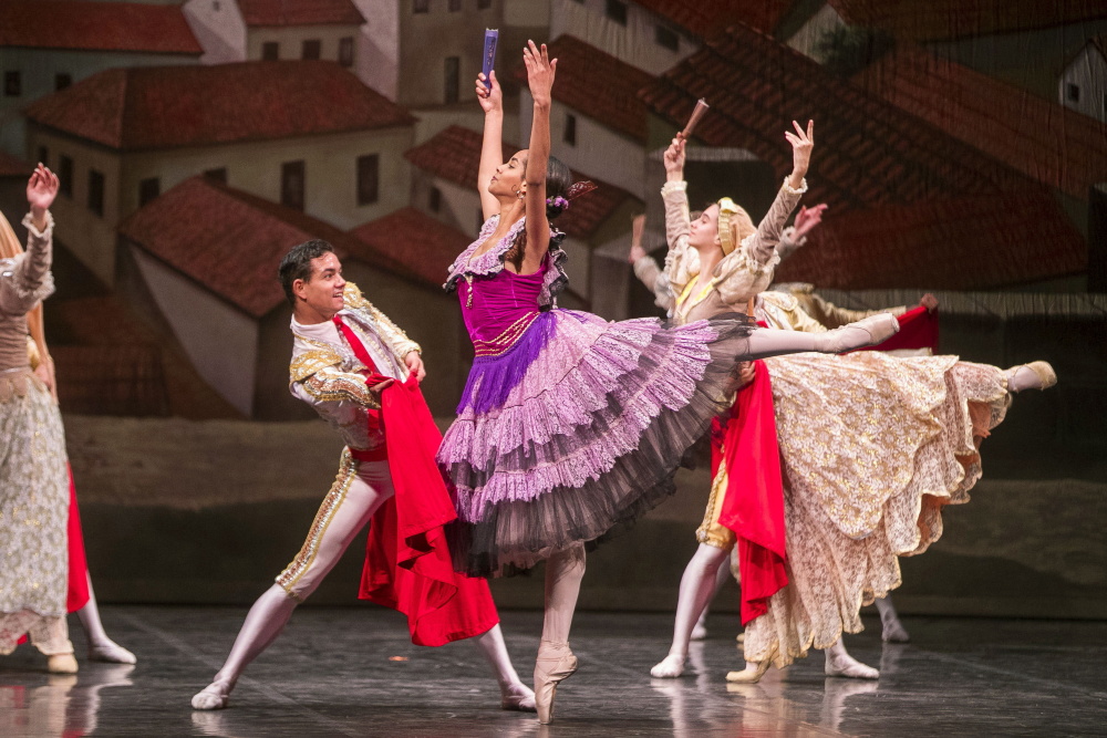 古巴国家芭蕾舞团在萨拉戈萨演出