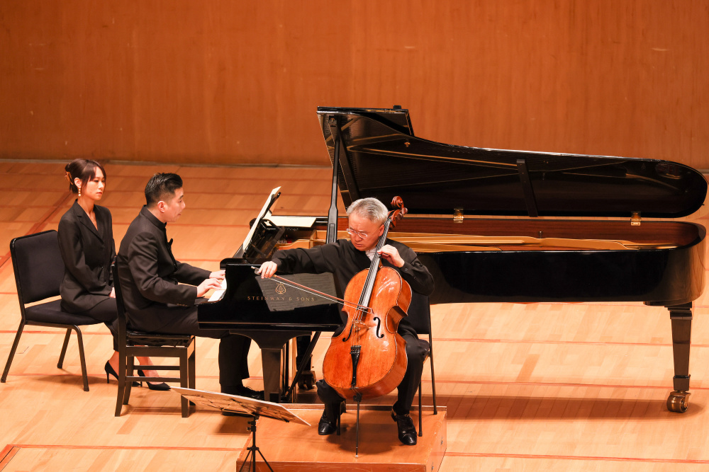 最后一次返场,大提琴家王健归国首场独奏音乐会:请允许我为后面的观众