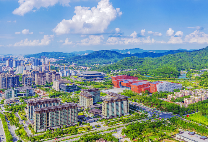 权威访谈白云区奋力打造广州高质量发展主阵地和动力源建设高质量发展