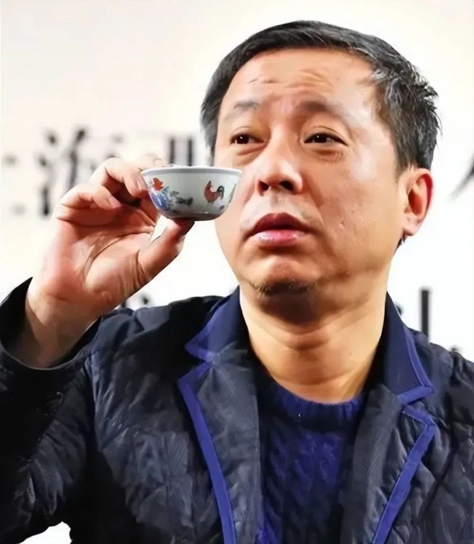 豪横刘益谦：8亿拍鸡缸杯24亿买画，天茂豪亏百亿，押宁德赚200亿_腾讯新闻