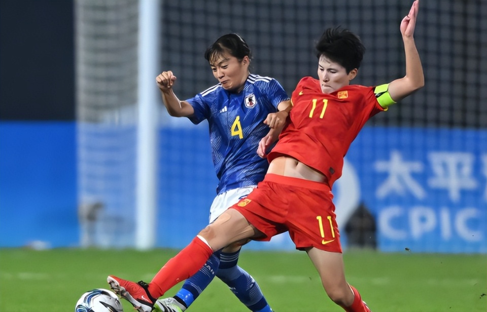 中国女足vs韩国首发预测:后防调整一人,留洋双核心领衔,王珊珊冲锋