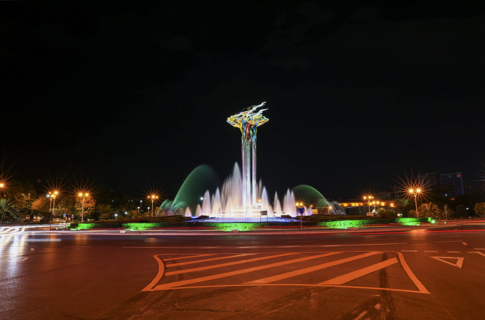 曲靖大花桥夜景璀璨迷人-腾讯新闻