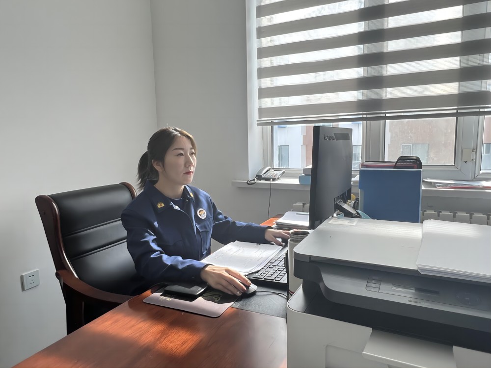 优秀女文员丨为工作创先替巾帼争优