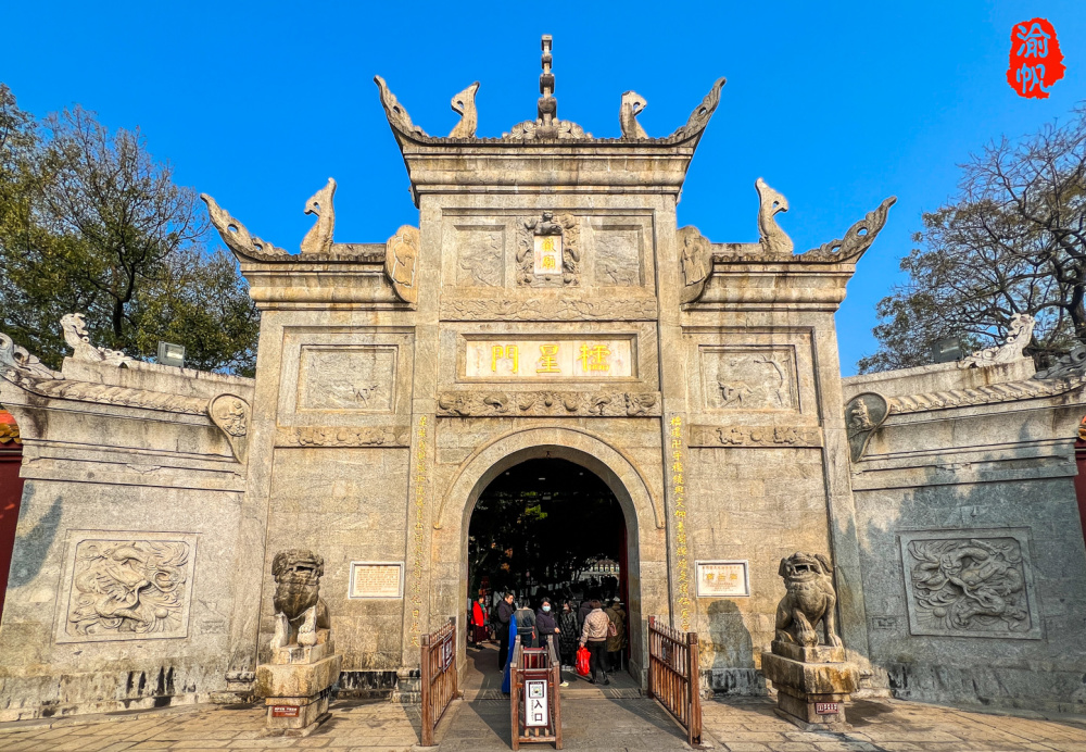 南岳衡山下的千年古刹,中国南方最大古建筑群,被誉为南国故宫