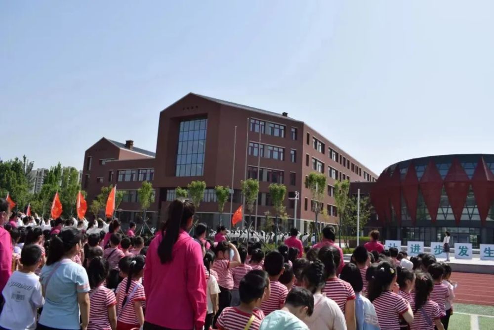 桓台实幼集团东岳国际幼儿园大班级部幼小衔接参观小学活动_腾讯新闻