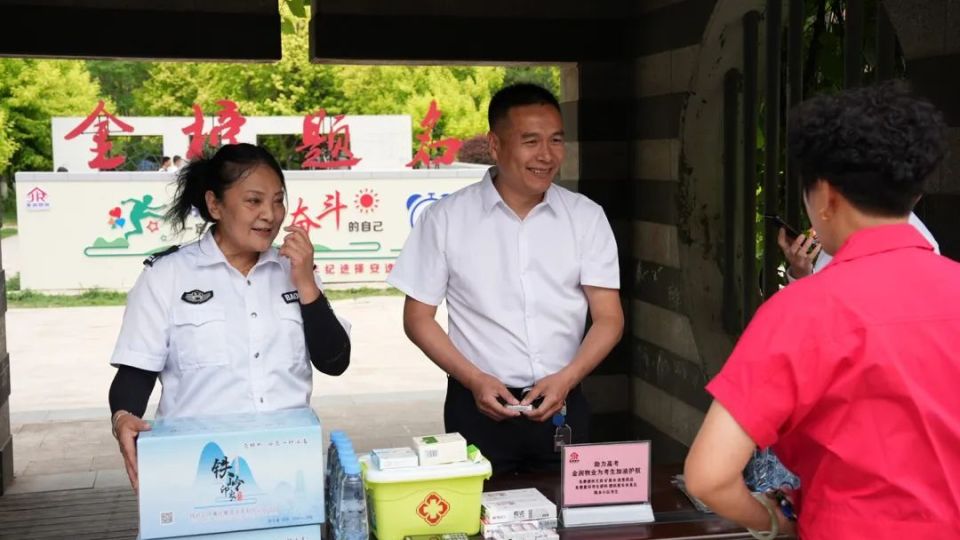 以梦为马 挥斥方遒!2024高考我市万余名考生执笔逐梦