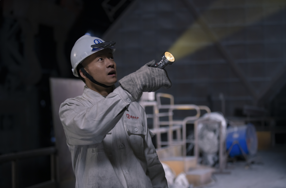 淬火丹心导演向勇我从小在武钢长大对这部剧很有情怀