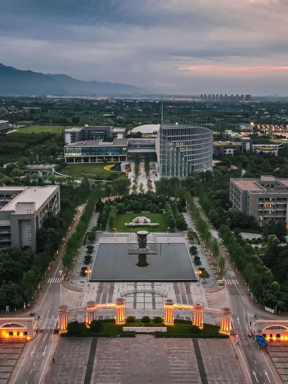 我们将带领同学们走进国防七子院校之一的"西北工业大学",了解航天
