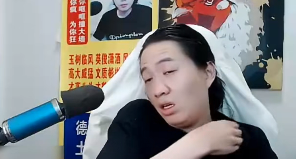 德华阴差阳错撞车听安结果被听安暴打满满的人情世故