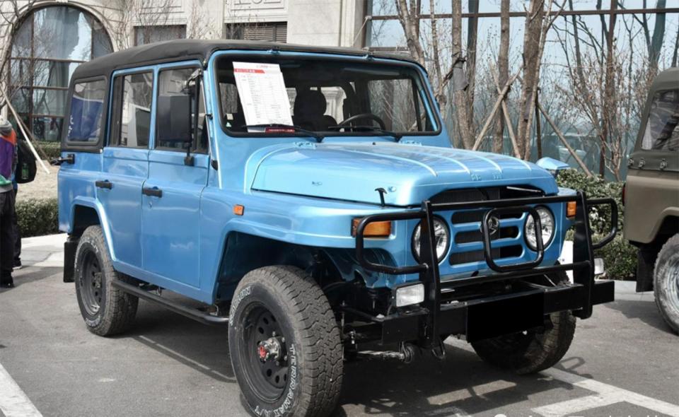 2024款老北京212敲定升级20t汽油机8at外观媲美牧马人