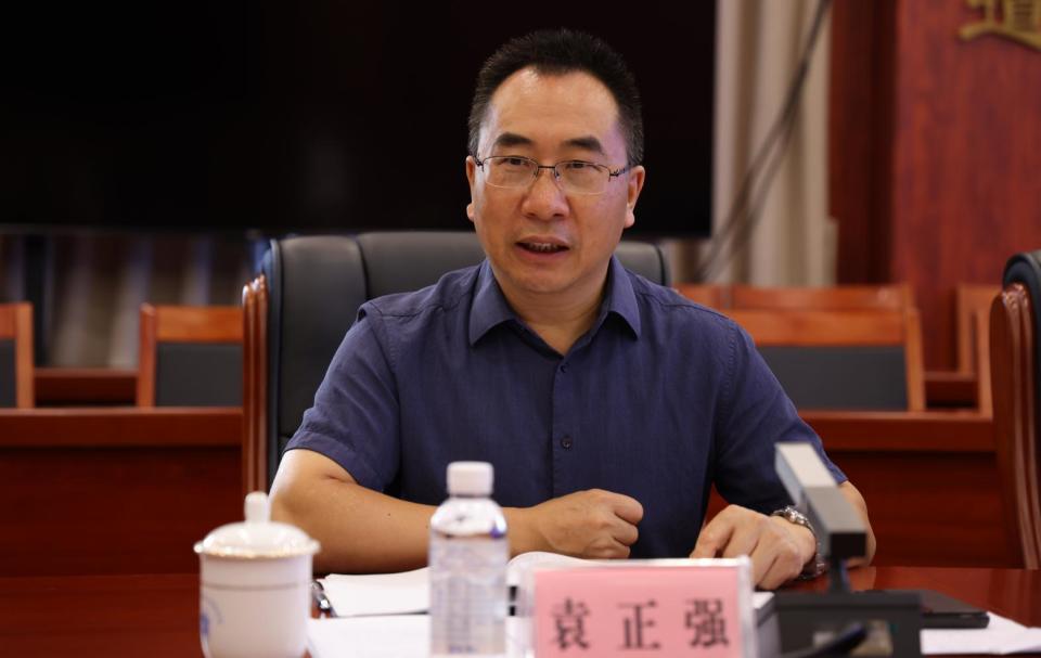 贵州遵义市第一人民医院院长袁正强被查：任该院院长已4年，6天前还在带队调研_腾讯新闻