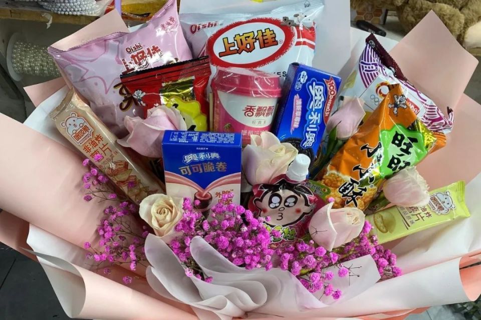 水果花大鹅花肥肠花这些奇葩花束你会订吗