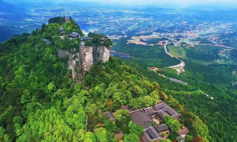 循詩仙足跡,遊蜀地風景通過短視頻與直播連線川劇表演藝術家,國家級