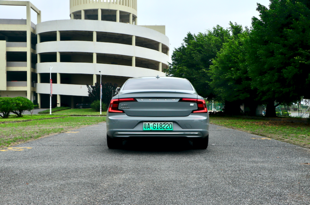 来看看真正的"环保先锋"沃尔沃s90 t8_腾讯新闻