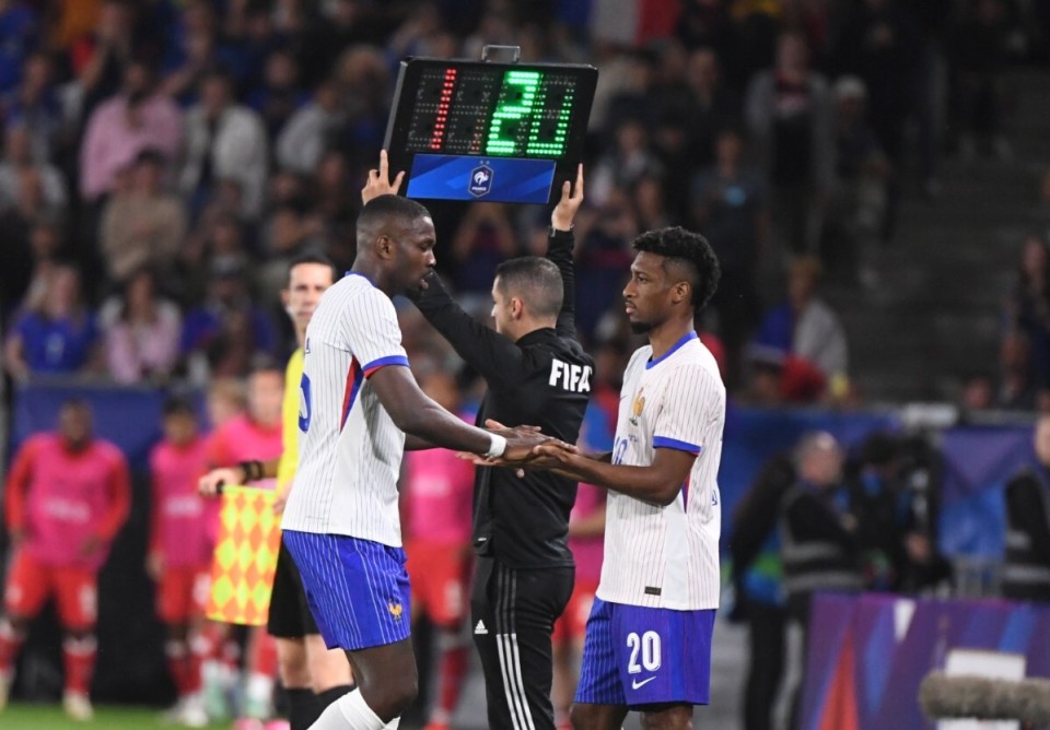 创纪录,科曼代表法国队出场56次从未打满过全场