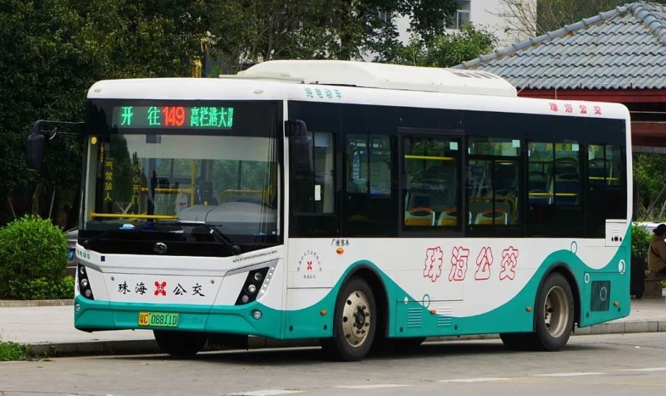 结合现状站点改造及设置条件,调整z153路在"连湾八队"与"连湾二队"