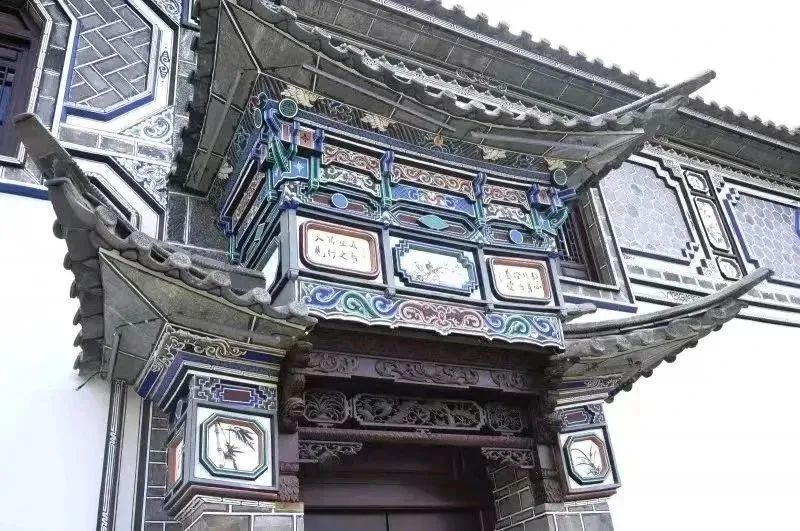 听云南 | "青砖黛瓦,粉墙画壁" 大理白族民居彩绘