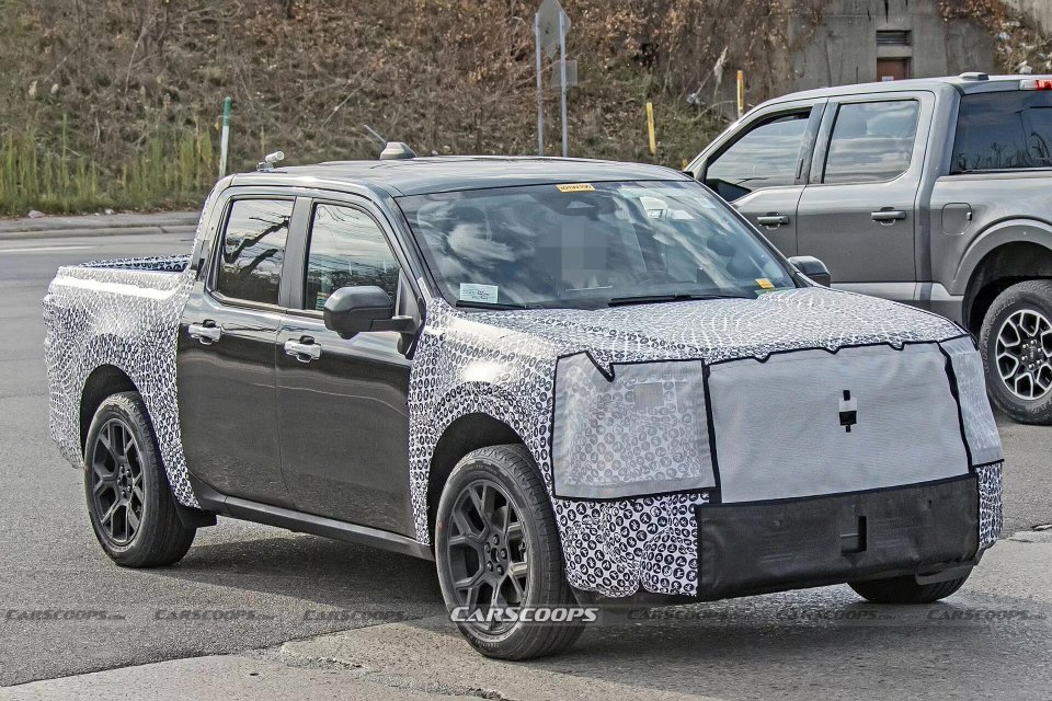 福特mavericklobo皮卡路测照片曝光配19英寸轮毂