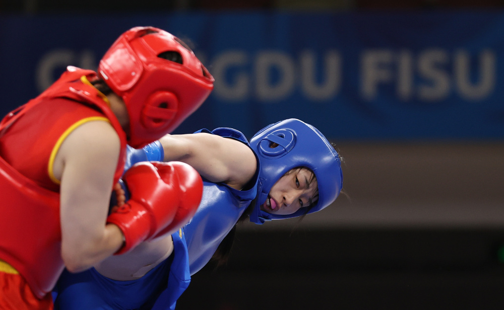 (成都大运会)武术——散打女子60公斤级决赛:李志勤夺冠-腾讯新闻