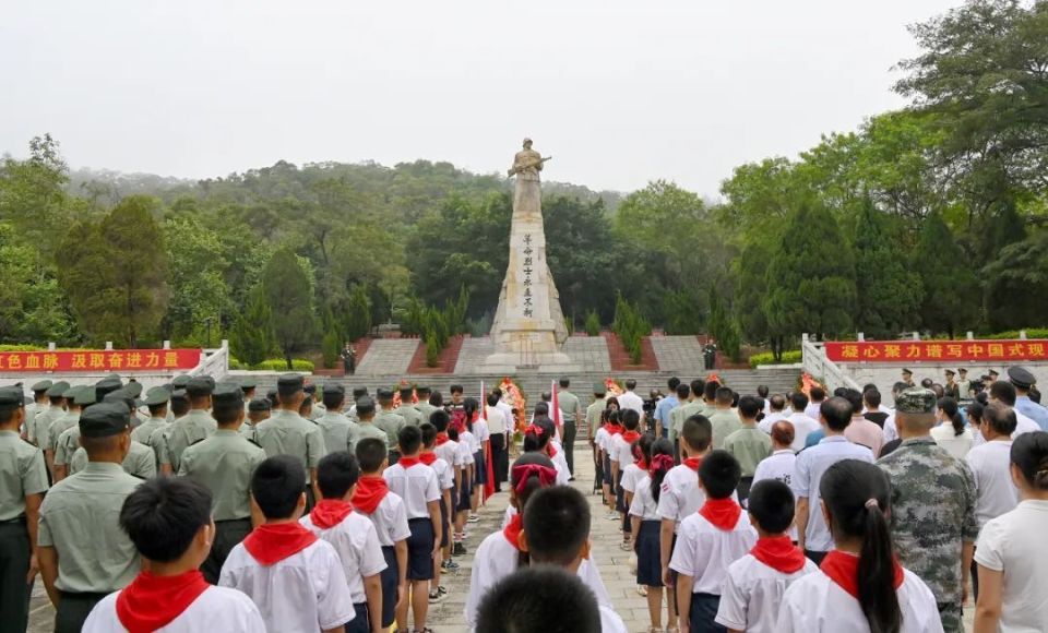 崇左市烈士陵园图片