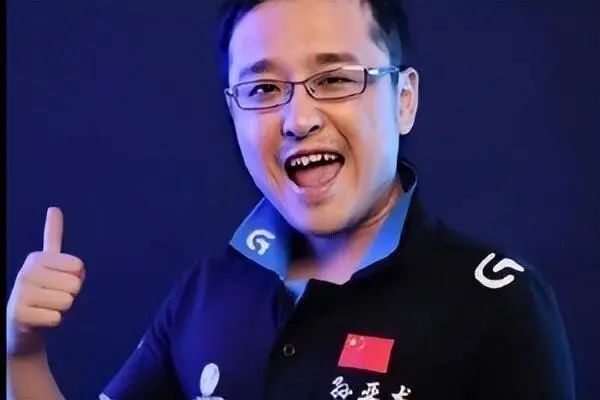 笑笑孙亚龙中风住院,两天前进抢救室_腾讯新闻