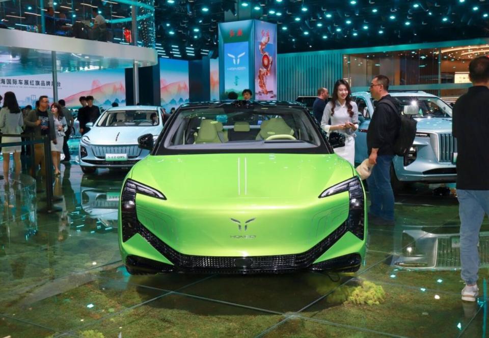 将于今年11月正式上市,红旗e001纯电动车上海车展正式首发