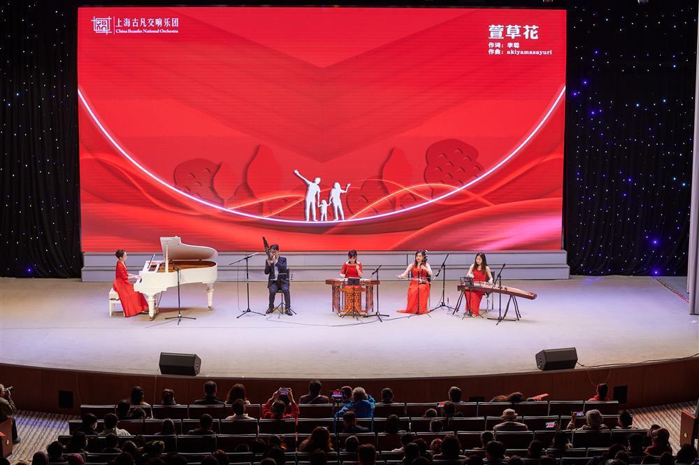 上海古凡交响乐团走进浦东图书馆用音乐传递精神力量
