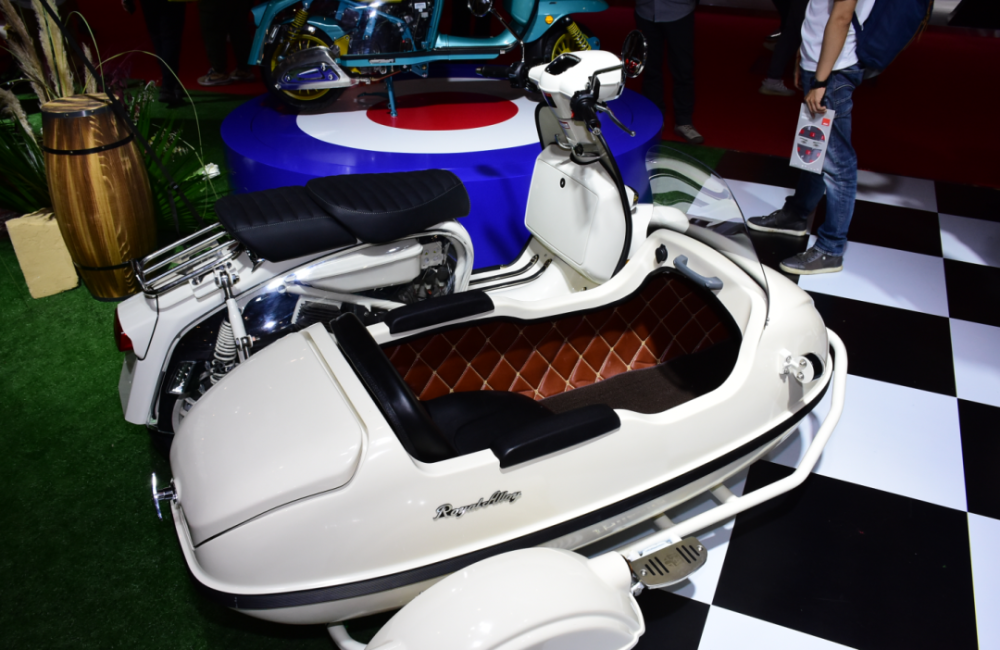 【北京摩展】royalalloy发布多款摩登潮流车款,mt系列透明车壳分外