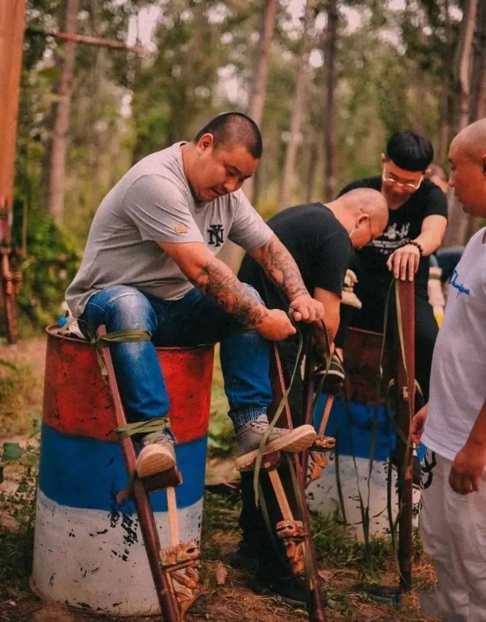 天津堤头庆云高跷有了最"潮"的传承者!