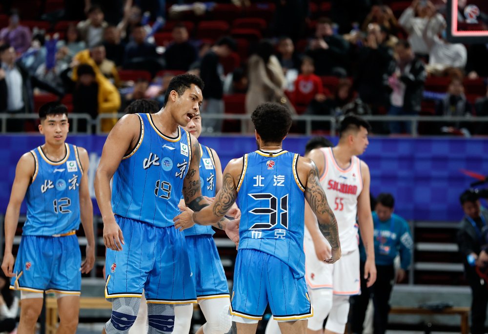 篮球cba常规赛北京北汽胜四川金强