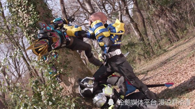 假面骑士极狐：凯凯拉和贝洛芭合谋，忽悠景和姐弟参赛，坐等不幸