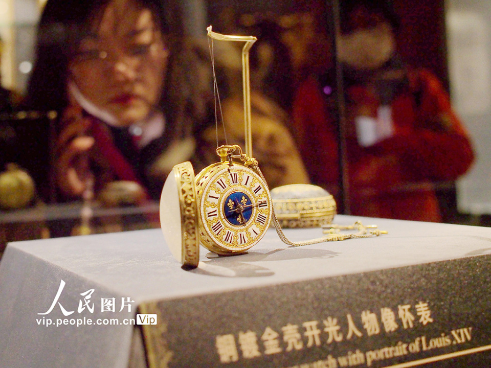 "紫禁城与凡尔赛宫——17,18世纪的中法交往"展览在故宫博物院文华殿