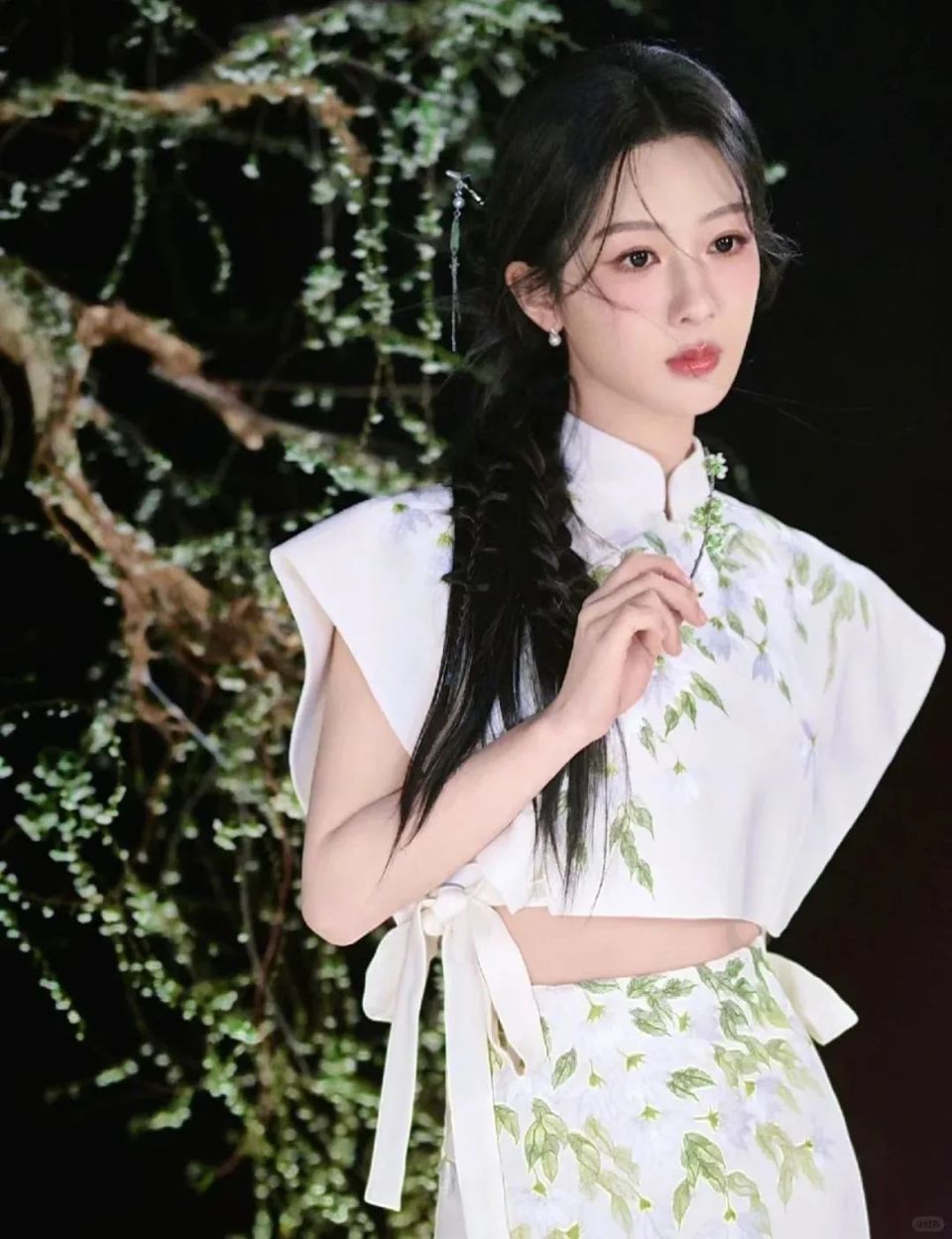 "内娱第一普女"爆火,全网无语:周迅接班人,就这?