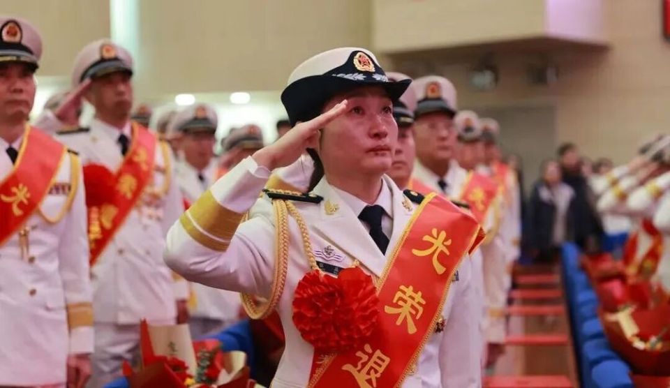 北部战区海军举行大校军官退役仪式_腾讯新闻
