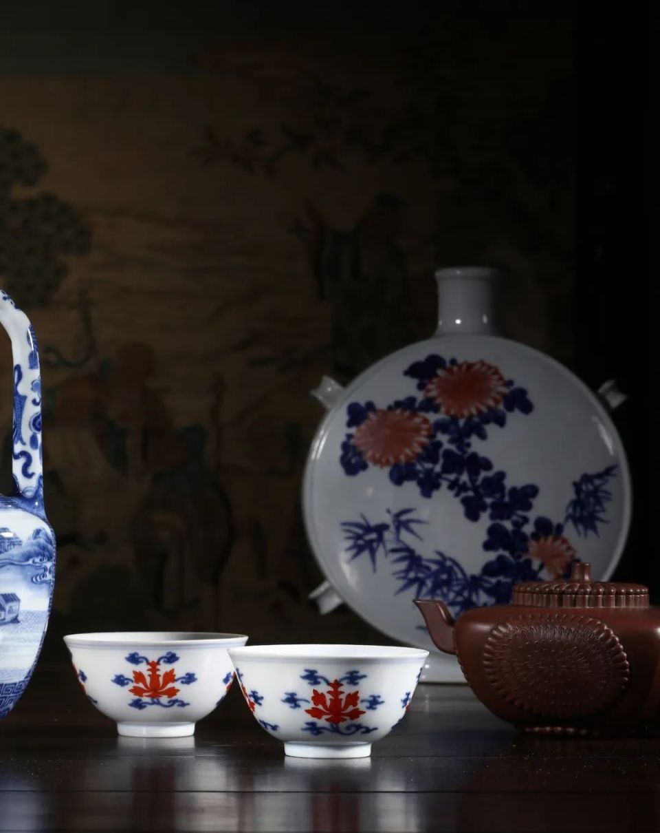 北京保利拍卖丨酣楼集古（二）——雍乾两朝的茶器与花器-腾讯新闻