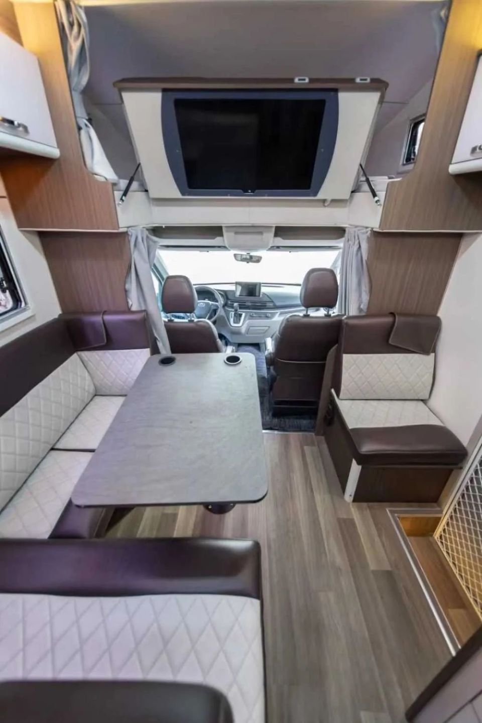 【二手房车】21年3月大通v90舜宇c型房车