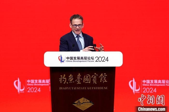 谁拿到了朔尔茨访华团"登机牌"?_腾讯新闻