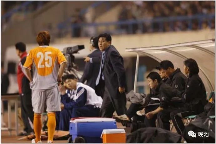 大连足球史上今天:2005年邹捷 赵旭日进球,实德2-0深圳领跑中超(5月8