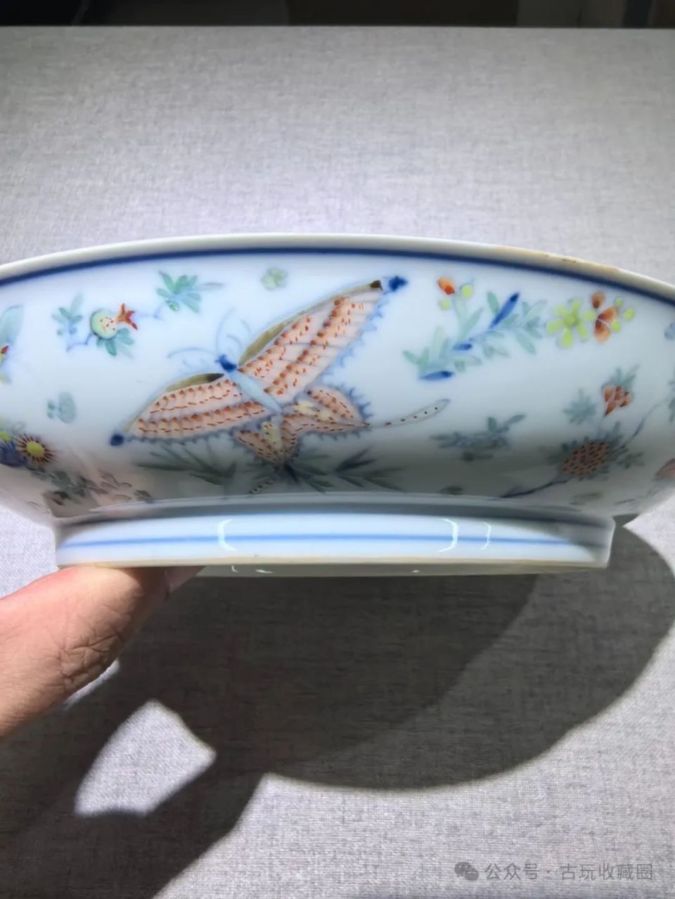 清雍正斗彩蝶恋花卉纹盘-腾讯新闻