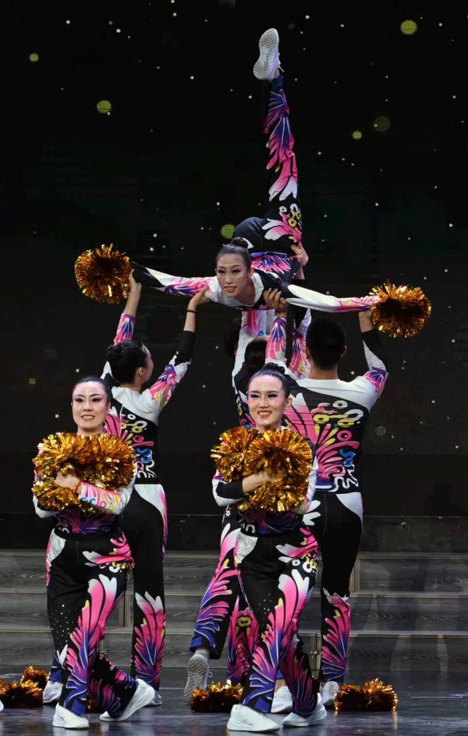 职工健身操舞(自创编工间操)比赛3月31日在房山区文化活动中心梦想剧