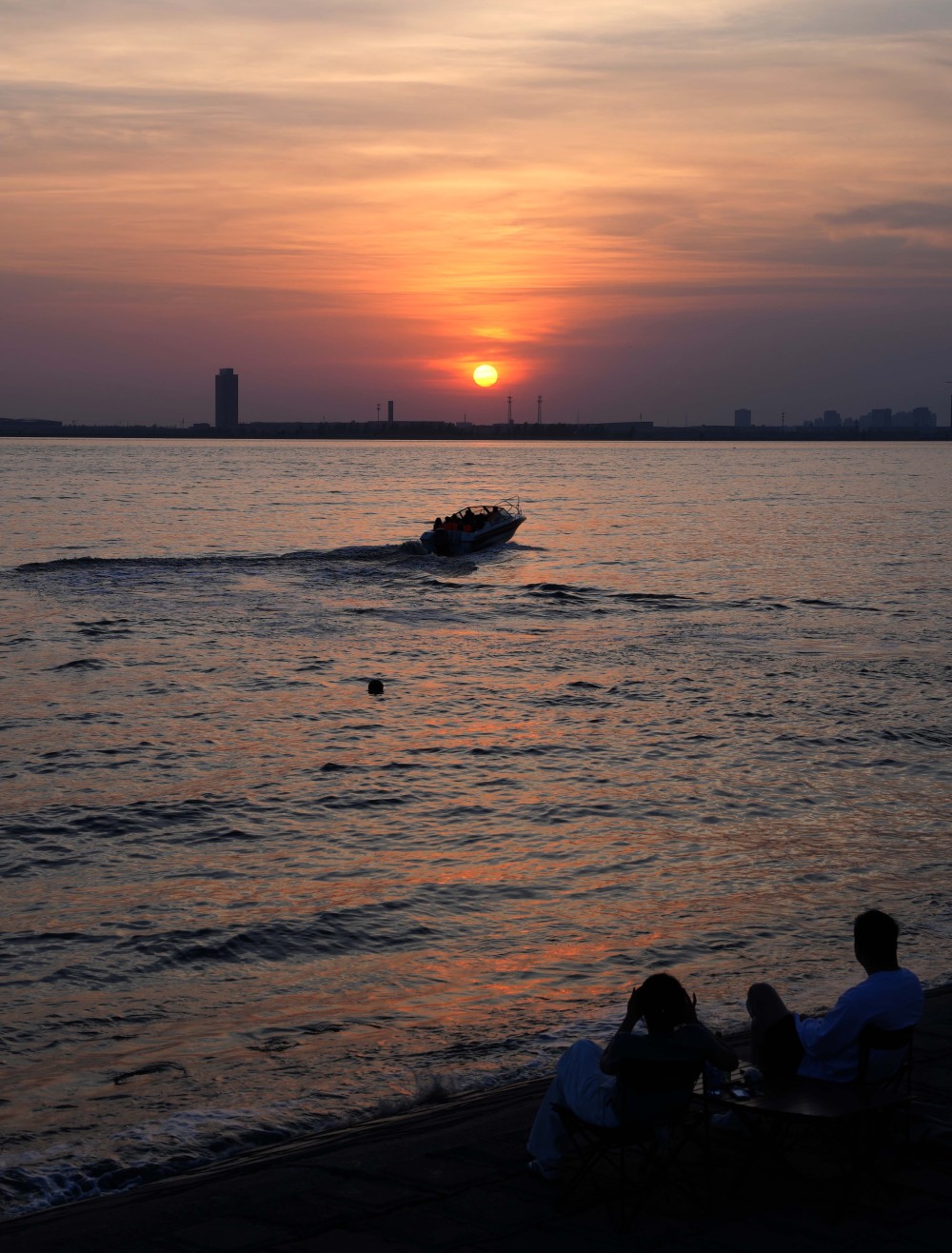 辽宁营口:赏落日余晖