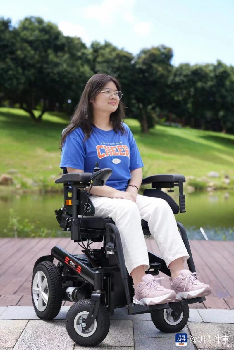 曾被断言挺不过18岁,她坐着轮椅实现深圳双一流大学梦