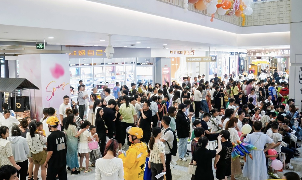 "悦己生活,尽在华阳"西安华阳城购物中心6周年店庆活动举办