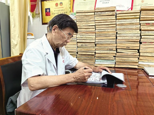 刘华为: "患者需要,是我最大的动力!