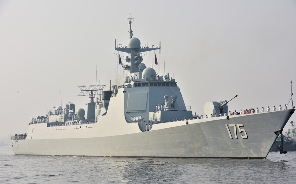 因为西方强国总是拿"自由航行"当挡箭牌,开着军舰到我国近海炫耀武力