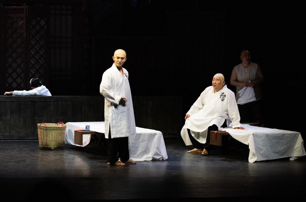 唐烨,朱少鹏执导京味儿话剧《清水堂》,把"澡堂"搬上舞台