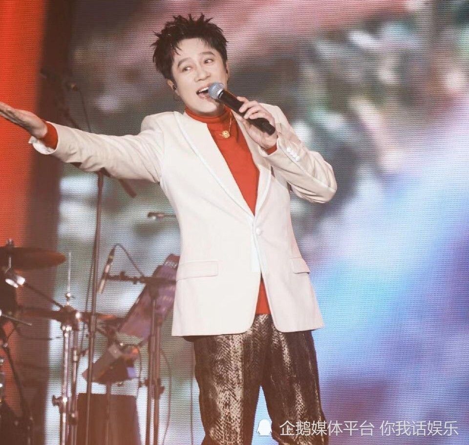 蔡国庆穿春晚服装,被张远看在眼里!他发文表达在春晚相见的心愿