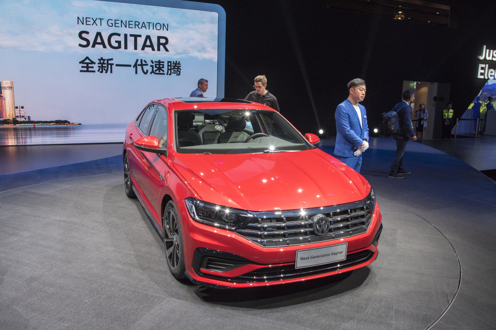 一汽大众加码价格战,低配速腾不到10万了